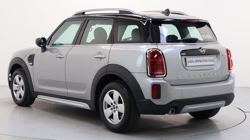 Usado Mini Cooper Countryman Classic 134 CV (98 kW) 2023 Plateado SUV