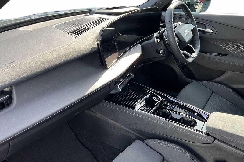 New Audi Q3 Design 2026 Daytona grey, pearl effect SUV