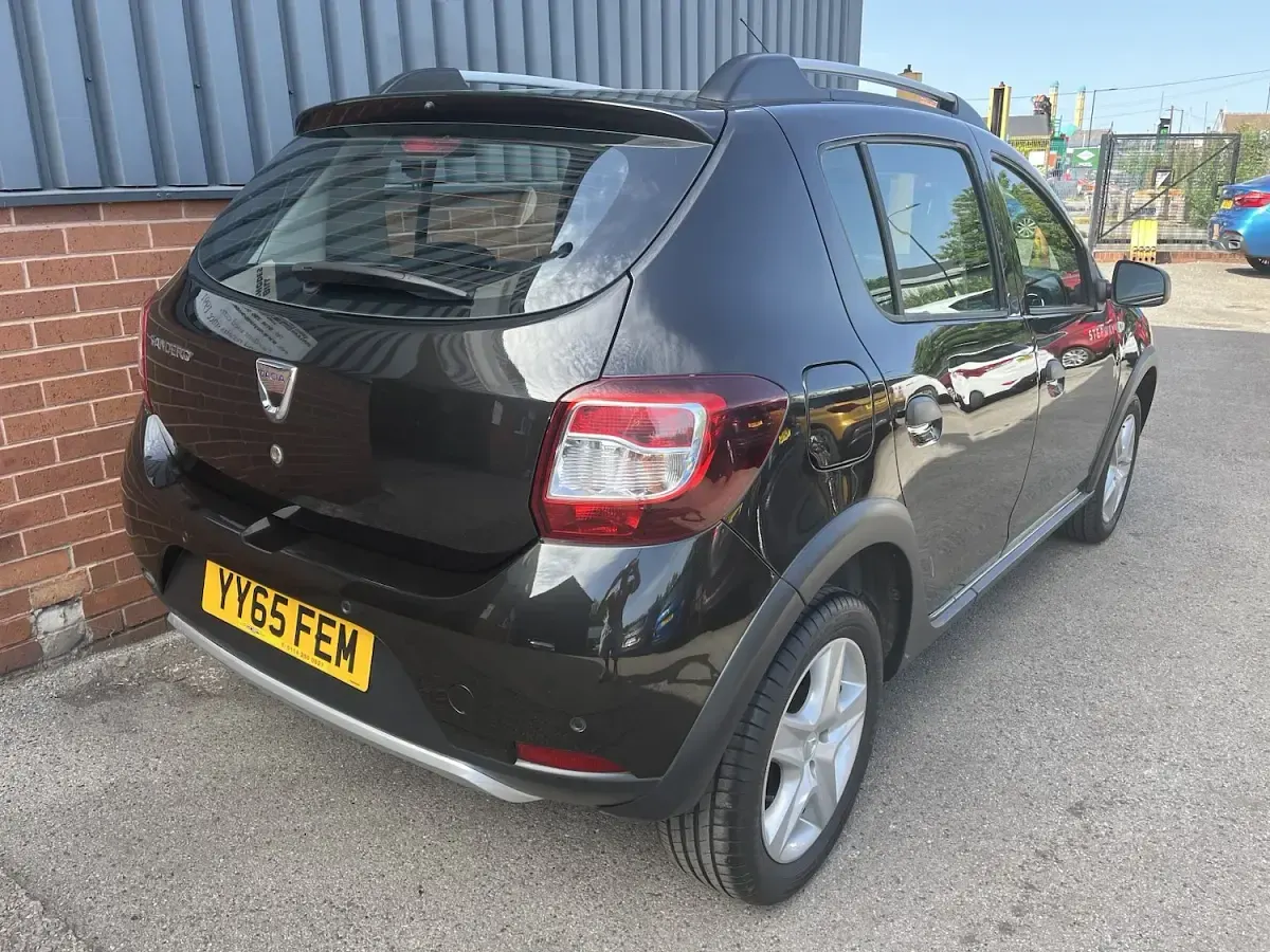 Used Dacia Sandero Lauréate 2015 Black Hatchback