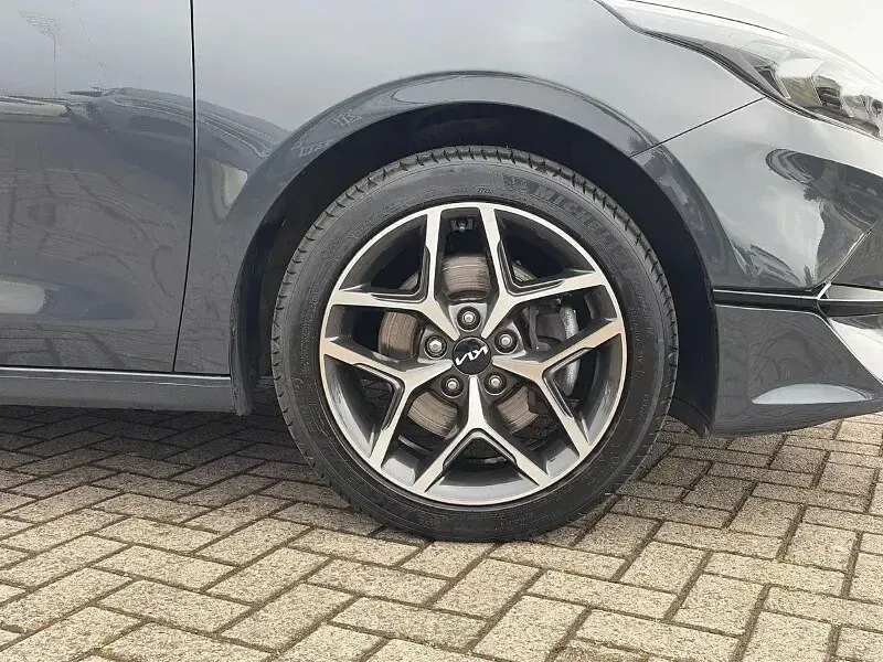 Used Kia Ceed GT-Line 138 HP (101 kW) 2024 Grey Hatchback
