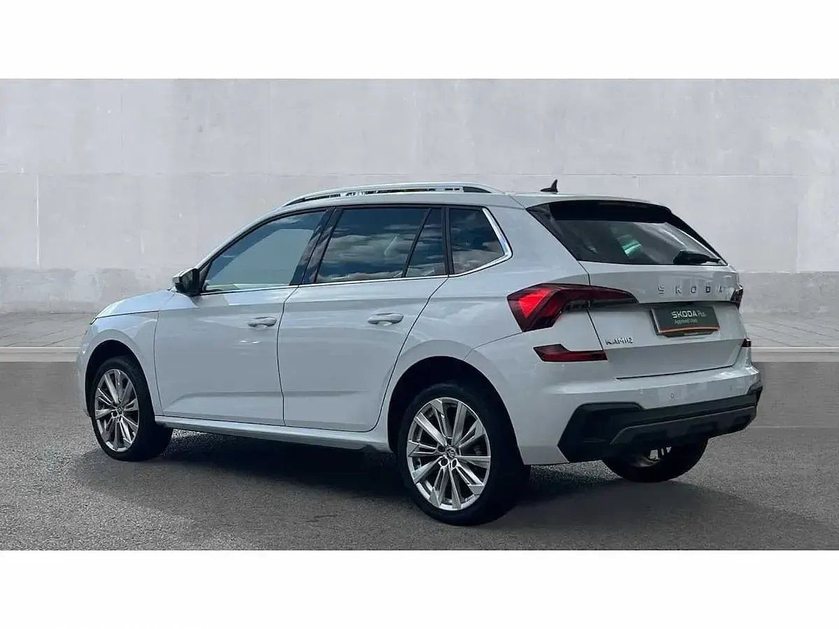 Used Skoda Kamiq SE L 110 HP (80 kW) 2024 Moon white metallic SUV