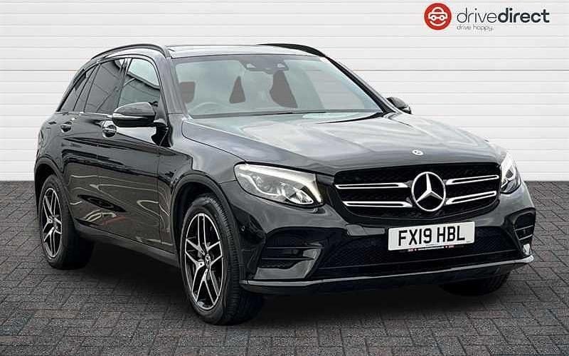 Solid black Used 2019 Mercedes GLC220 AMG Estate | £23,250 (Fair price) - Image 1/4