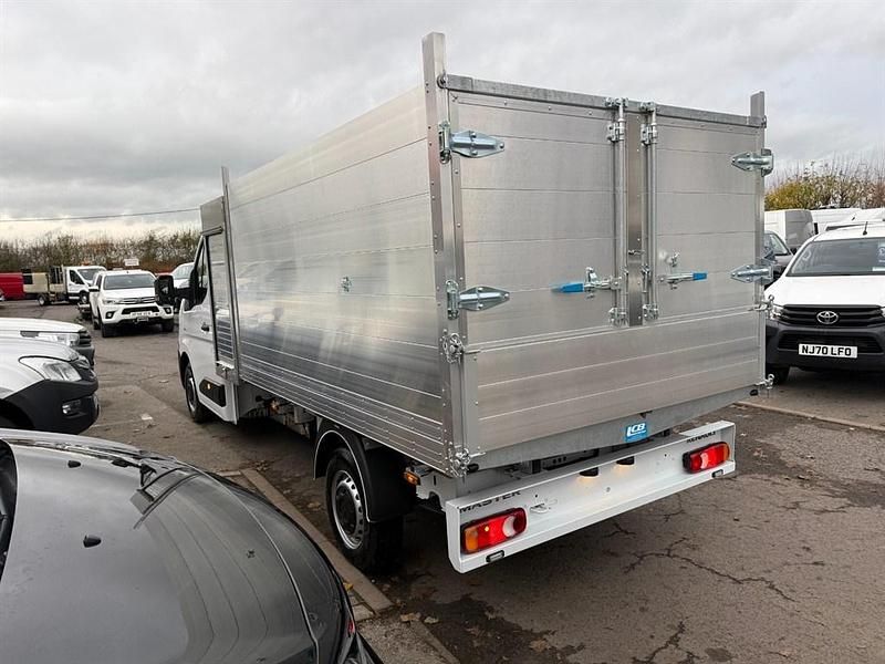 New Renault Master 150 HP (110 kW) 2026 White MPV