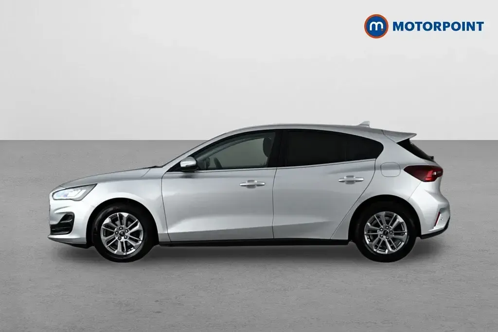 Used Ford Focus Style 125 HP (91 kW) 2022 Silver Hatchback