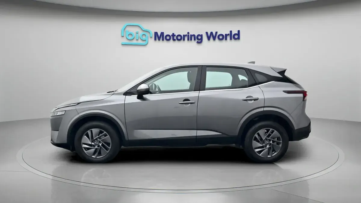 Used Nissan Qashqai Acenta Premium 156 HP (114 kW) 2024 SUV