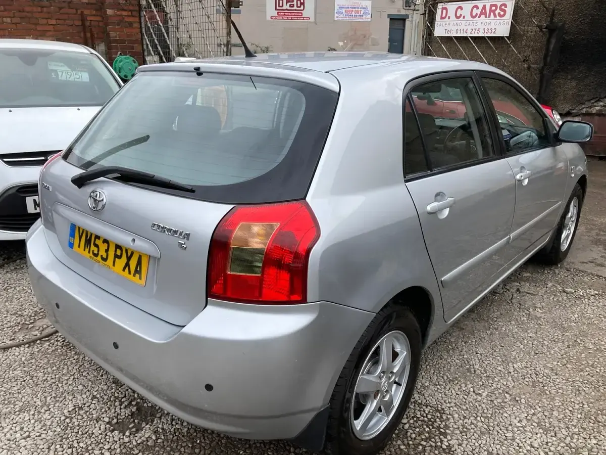 Used Toyota Corolla T3 110 HP (80 kW) 2004 Silver Hatchback