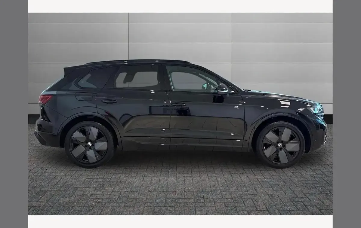Used VW Touareg Edition 286 HP (210 kW) 2026 Black SUV