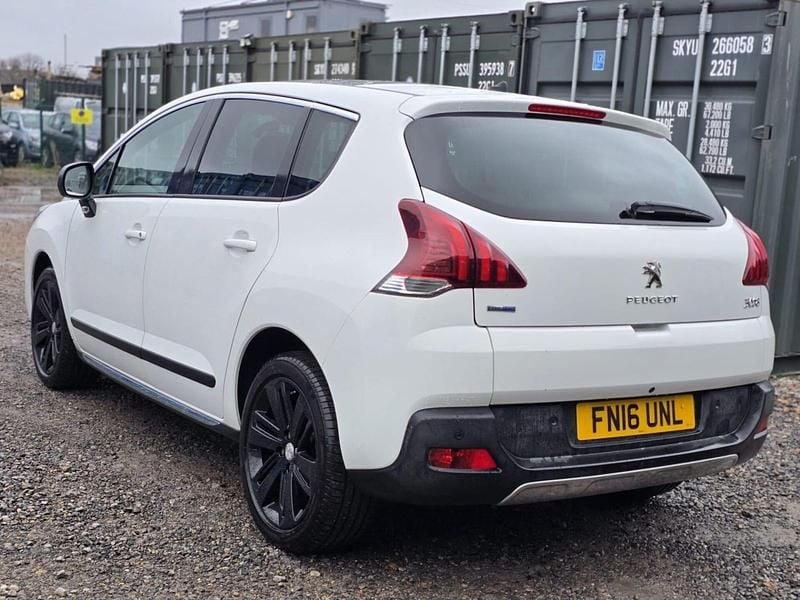 Used Peugeot 3008 Allure 120 HP (88 kW) 2016 White SUV