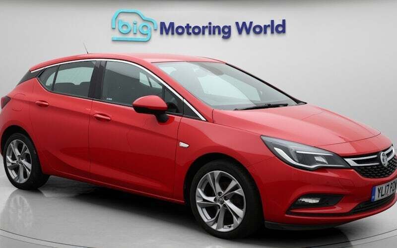 Used 2019 Vauxhall Astra SRi Hatchback | £7,700 (Good price) - Image 1/4
