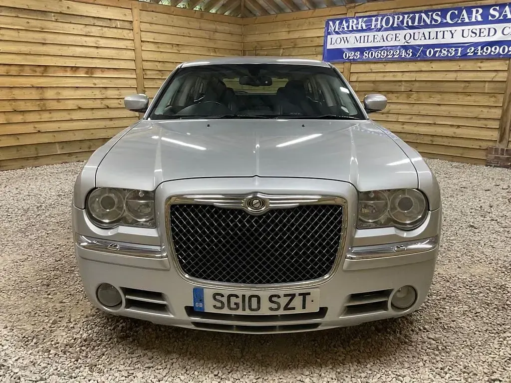 Used Chrysler 300C 2010 Silver Estate