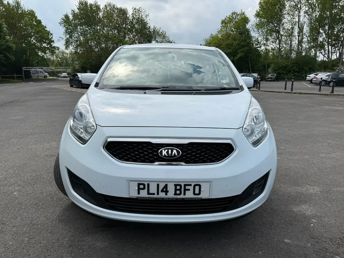Used Kia Venga Air 90 HP (66 kW) 2014 White Hatchback