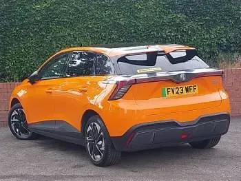 Used MG MG4 EV Trophy 149 kW (203 HP) 2023 Orange Hatchback