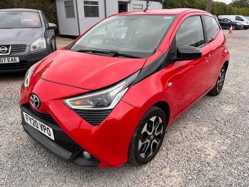 Used Toyota Aygo Trend 72 HP (52 kW) 2020 Red Hatchback