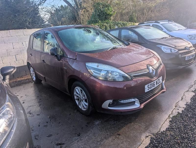 Red Used 2016 Renault Scénic III LIMITED MPV | £4,495 (Fair price) - Image 1/1