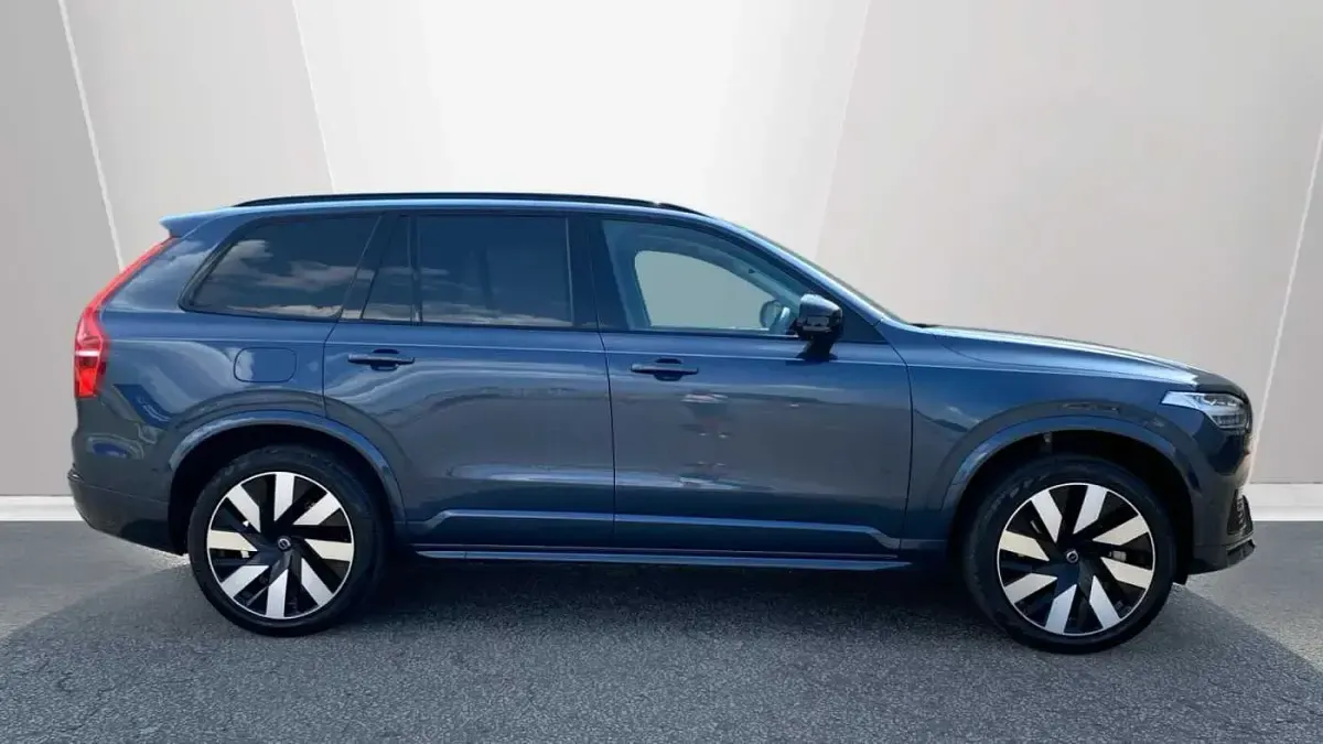 Used Volvo XC90 Ultimate 455 HP (334 kW) 2023 Blue SUV