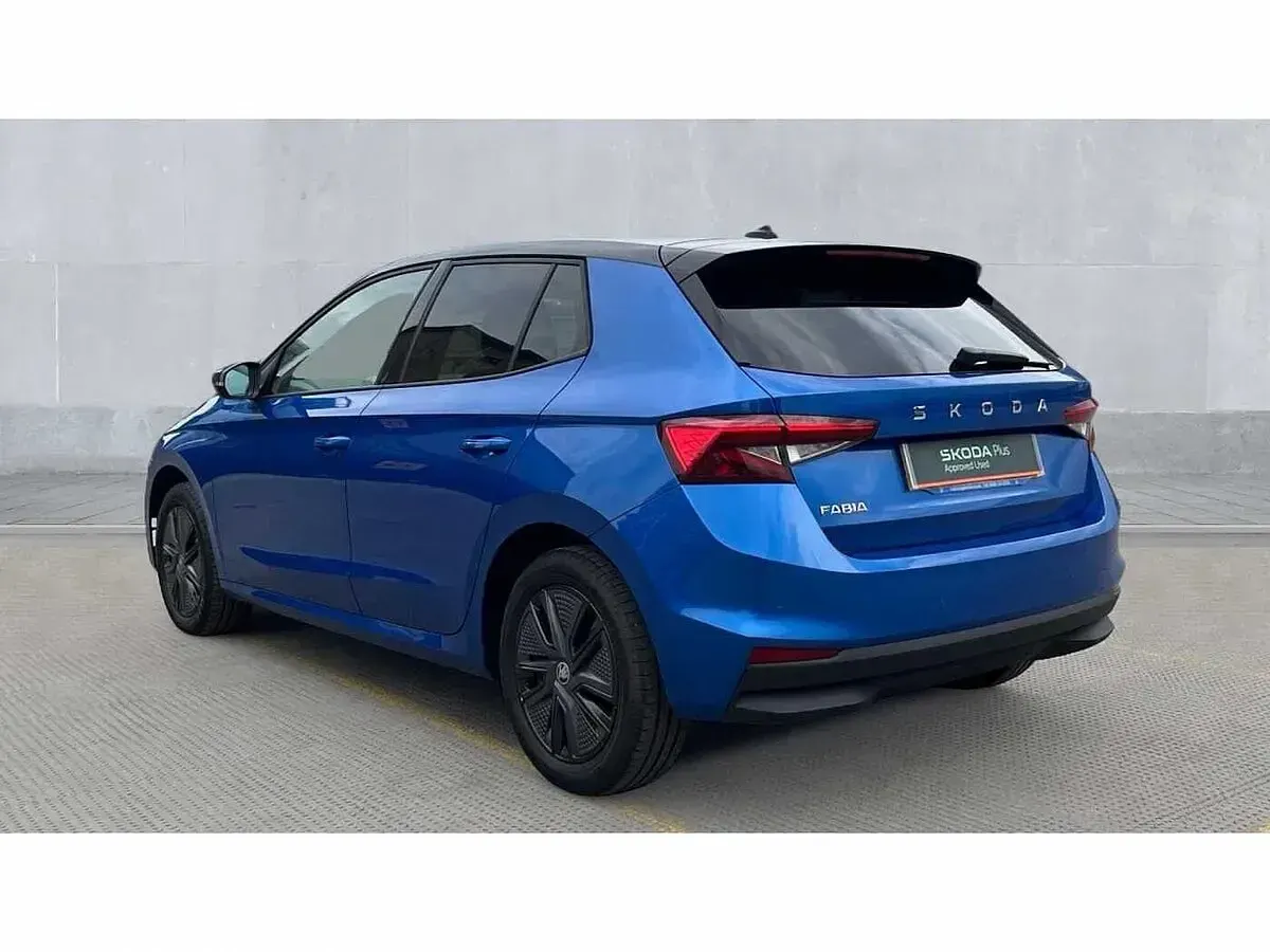 Used Skoda Fabia Design Edition 95 HP (69 kW) 2025 Blue Hatchback