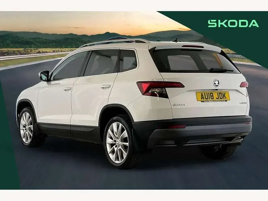 Used Skoda Karoq SE L 150 HP (110 kW) 2018 White SUV