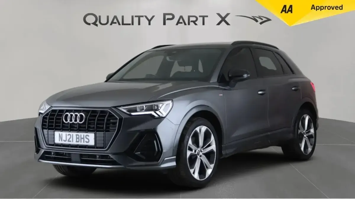 Używany Audi Q3 Black Edition 150 KM (110 kW) 2022 Szary SUV