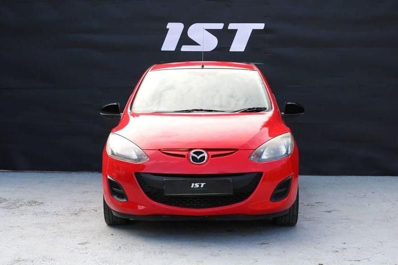 Used Mazda 2 2013 Red Hatchback