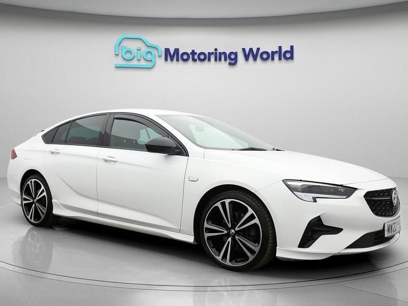 White Used 2022 Vauxhall Insignia GS Line Hatchback | £17,300 (Expensive) - Image 1/4