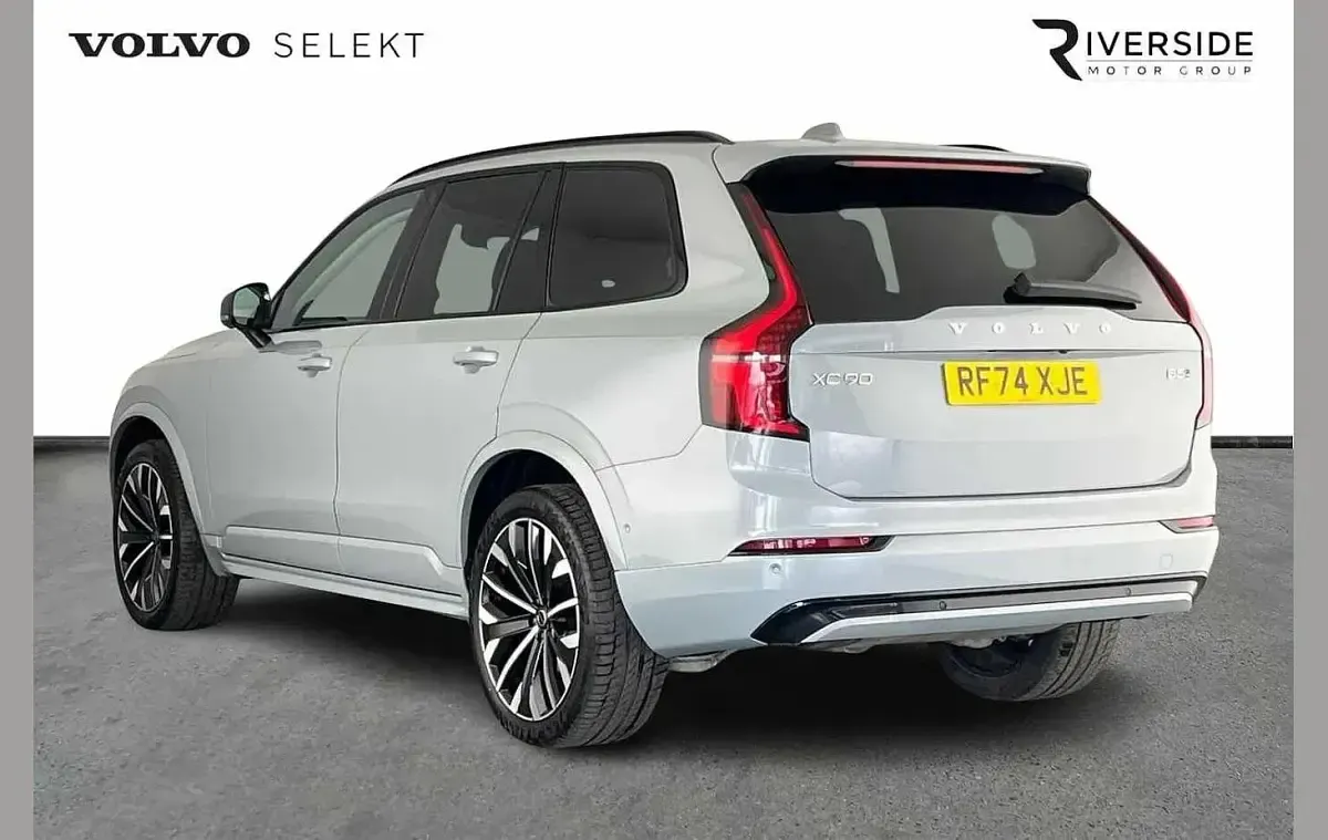 Used Volvo XC90 Ultra 455 HP (334 kW) 2025 Vapour grey SUV