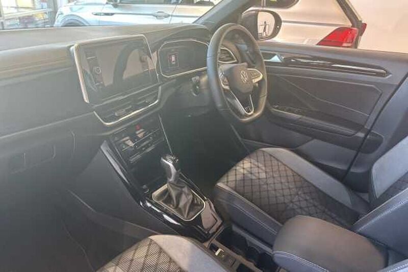 Used VW T-Roc R-line 150 HP (110 kW) 2024 Grey SUV