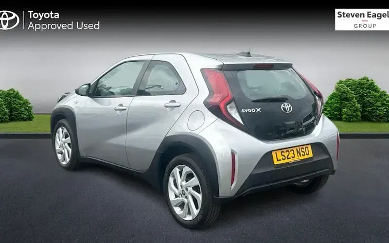 Used Toyota Aygo X PURE 72 HP (52 kW) 2025 SUV