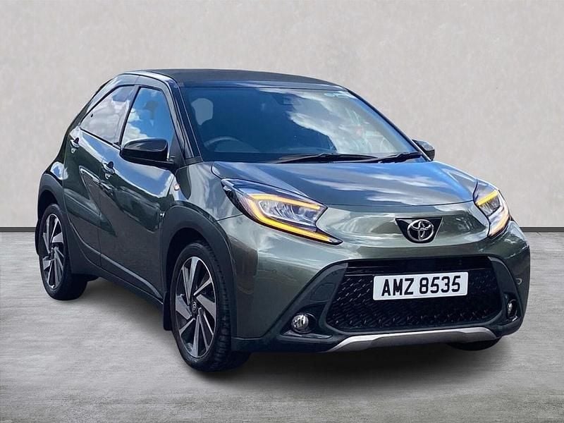 Green Used 2023 Toyota Aygo Hatchback | £12,799 (Fair price) - Image 1/4