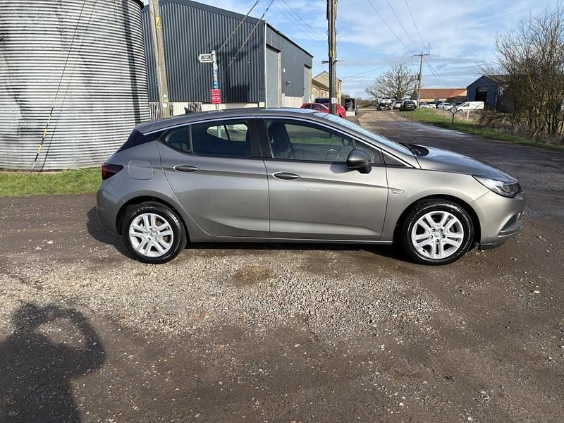 Second-hand Vauxhall Astra 2016 Gri Hatchback