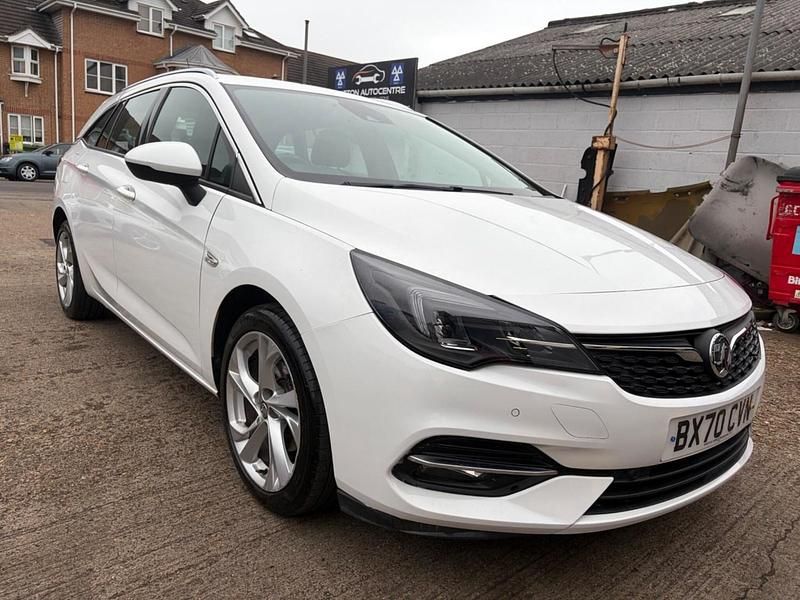Second-hand Vauxhall Astra SRi 145 CP (106 kW) 2020 Alb Break
