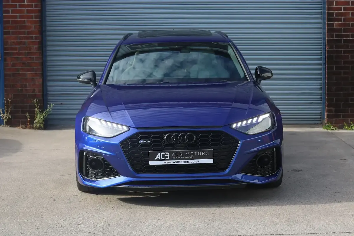 Used Audi RS4 Advanced 450 HP (330 kW) 2021 Blue Estate
