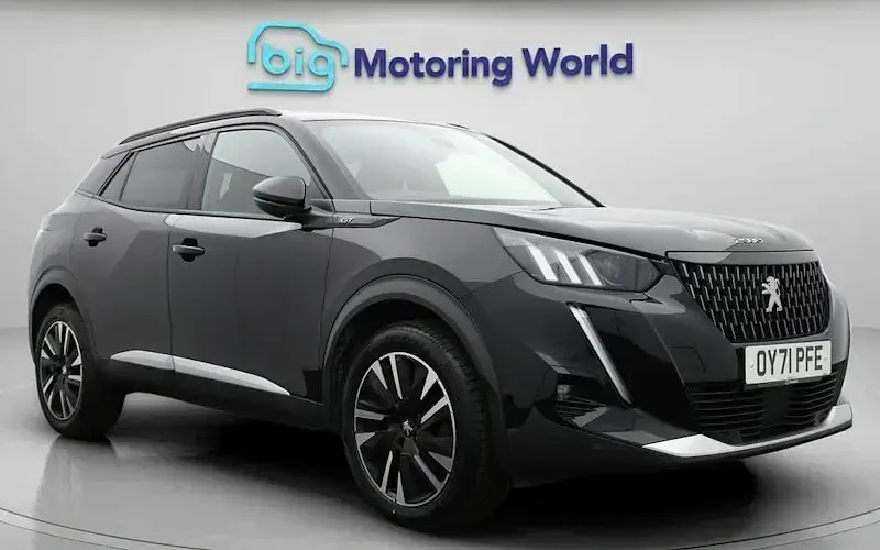 Begagnad Peugeot 2008 Premium 131 HK (96 kW) 2021 SUV