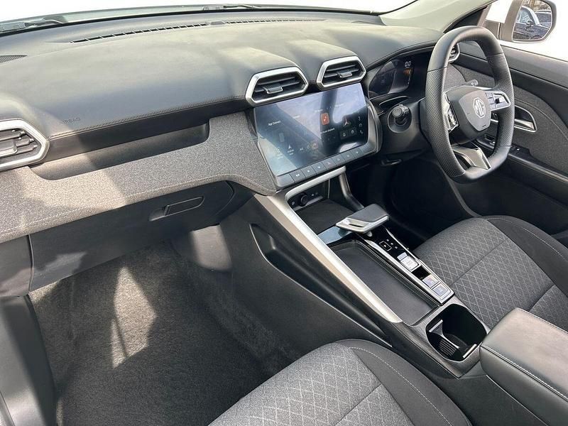 Used MG ZS SE 196 HP (144 kW) 2025 White SUV