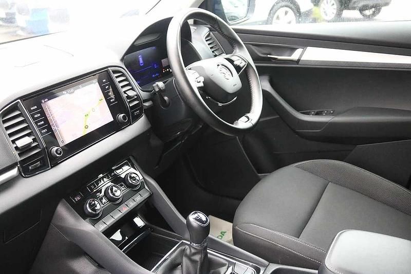 Used Skoda 110 R SE Drive 81 HP (59 kW) 2023 Petrol blue metallic Estate