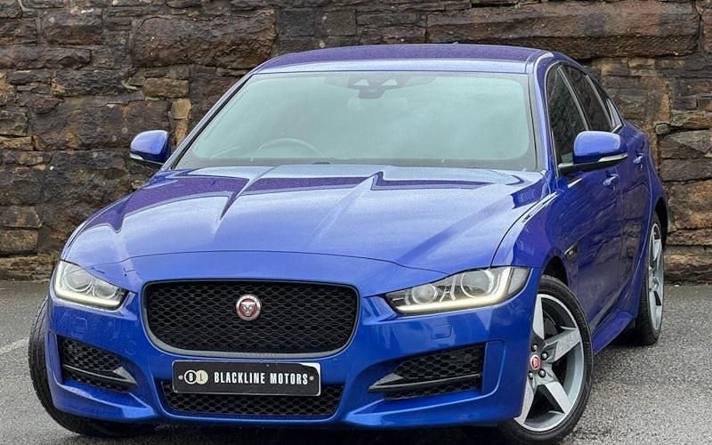 Used Jaguar XE R-Sport 241 HP (177 kW) 2019 Sedan