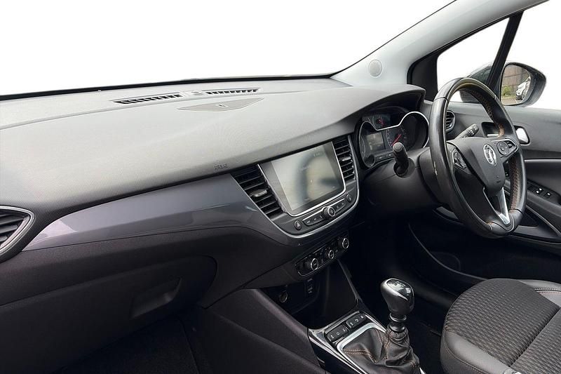 Used Vauxhall Crossland Elite 130 HP (95 kW) 2020 Black SUV