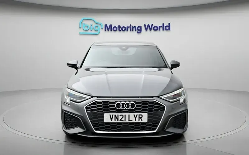 Usado Audi A3 Sportback e-tron S-Line 204 CV (150 kW) 2025 Utilitario