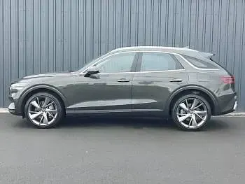 Used Genesis GV70 304 HP (223 kW) 2025 Green SUV