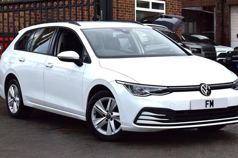 White Used 2023 VW Golf VIII Life Estate | £12,750 (Fair price) - Image 1/1
