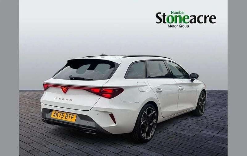 New Cupra Leon 147 HP (108 kW) 2025 White Estate