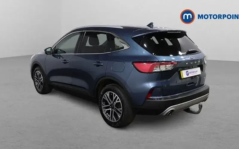 Usado Ford Kuga Titanium 150 CV (110 kW) 2020 Azul SUV