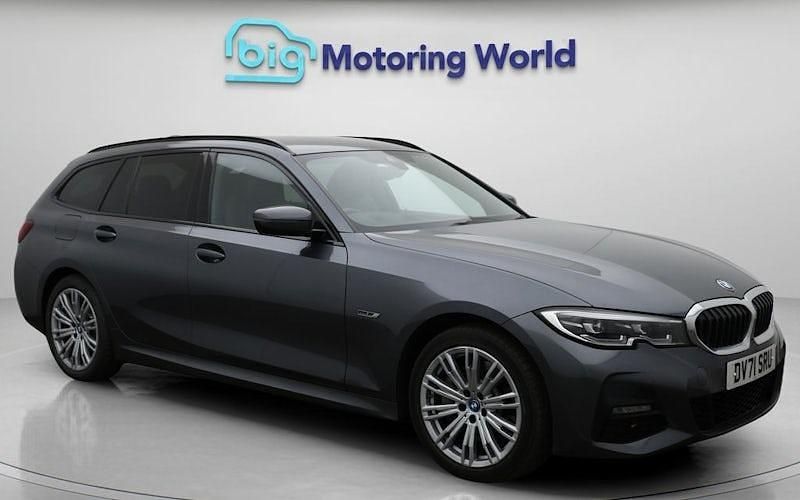 Used 2021 BMW 330e M Sport Estate | £17,100 (Fair price) - Image 1/4
