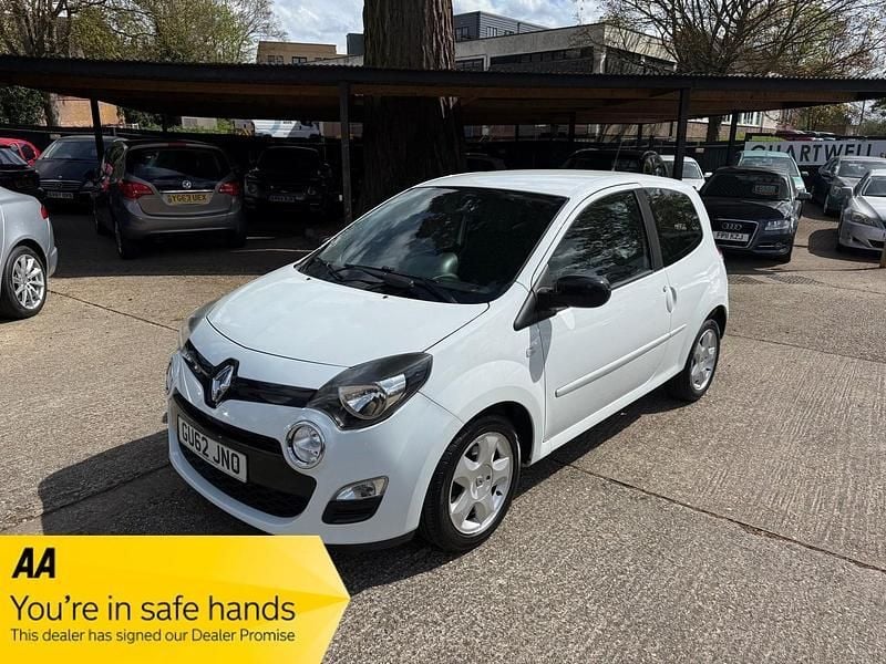 White Used 2012 Renault Twingo Dynamique Hatchback | £2,995 (A bit pricey) - Image 1/3
