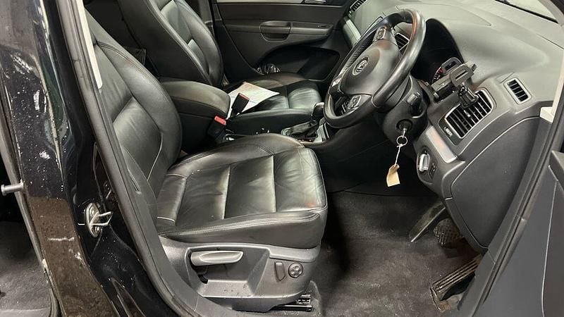 Used VW Sharan SEL 170 HP (125 kW) 2025 Black MPV