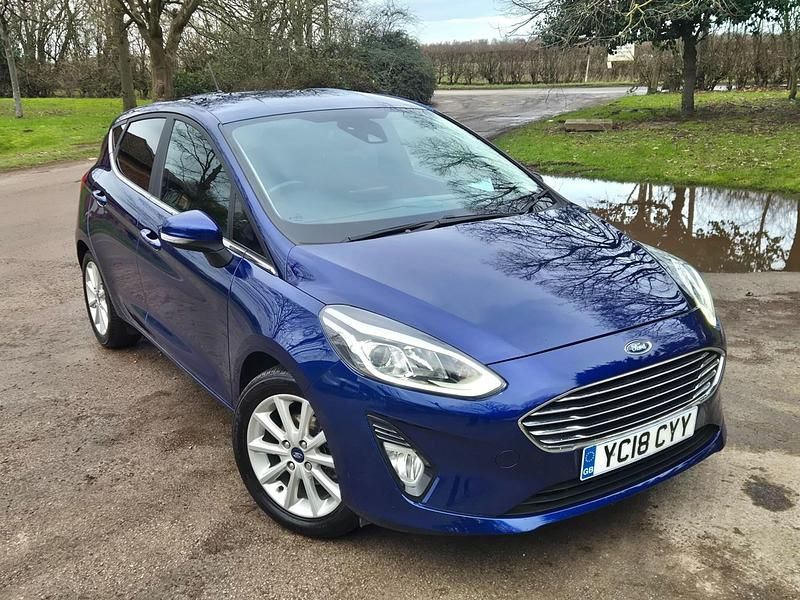 Used Ford Fiesta Titanium 125 HP (91 kW) 2018 Blue Hatchback