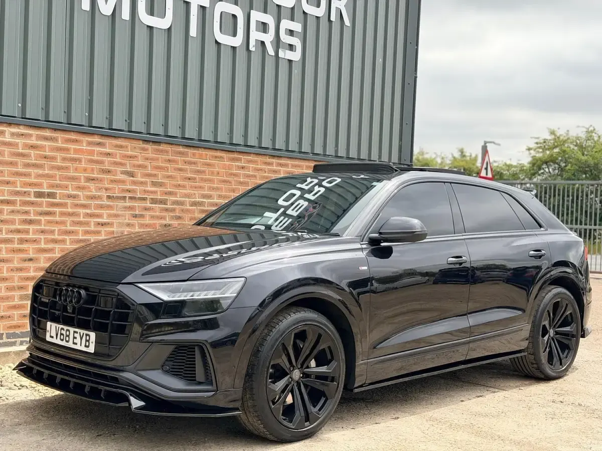 Used Audi Q8 Premium 286 HP (210 kW) 2018 Black SUV