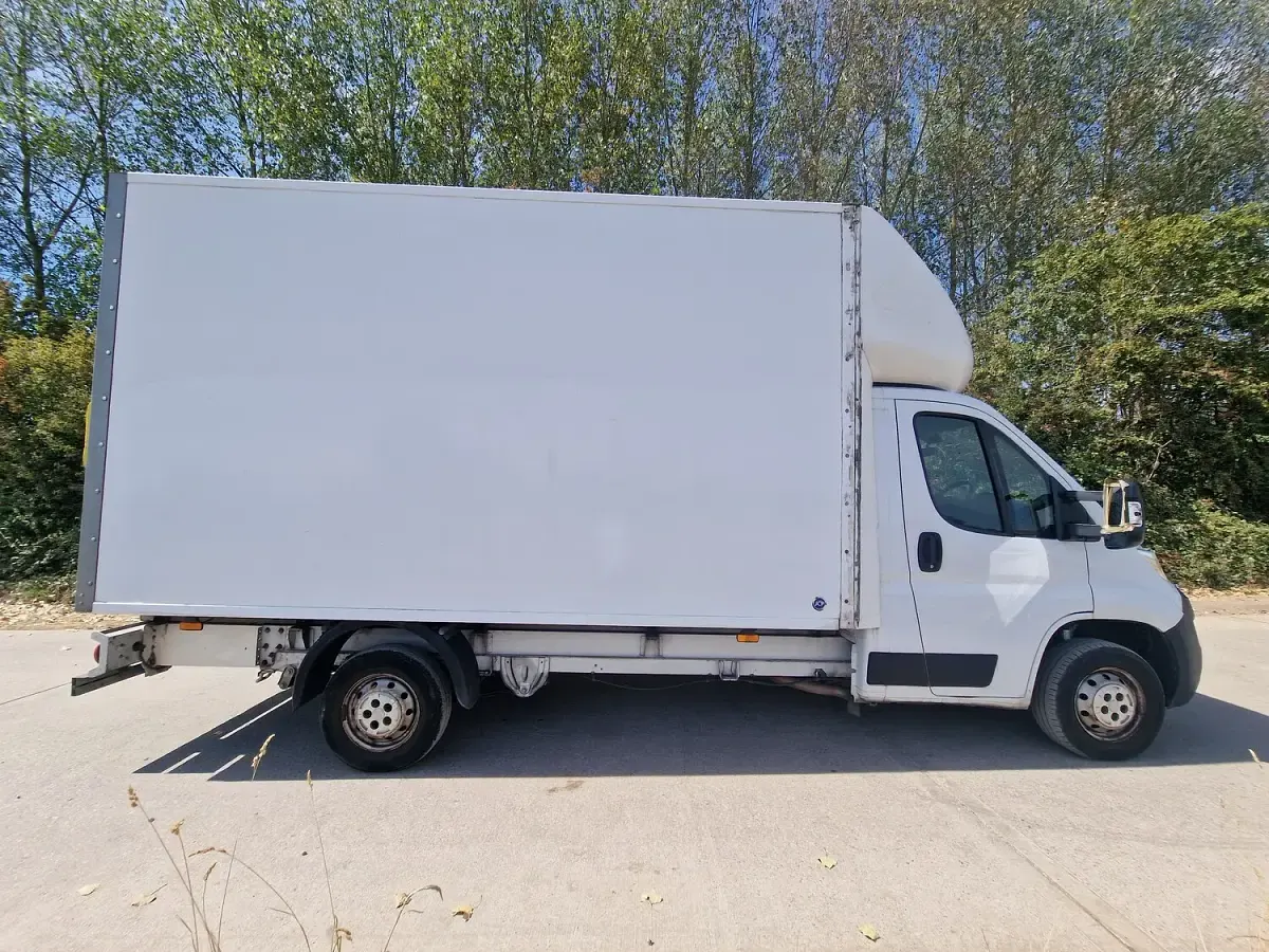 Used Citroën Relay 140 HP (102 kW) 2022 White Van