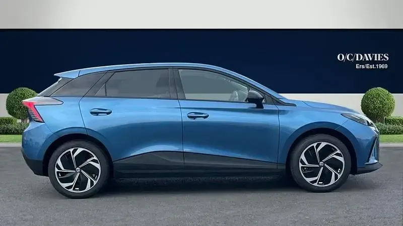 New MG MG4 EV 2026 Piccadilly blue Hatchback