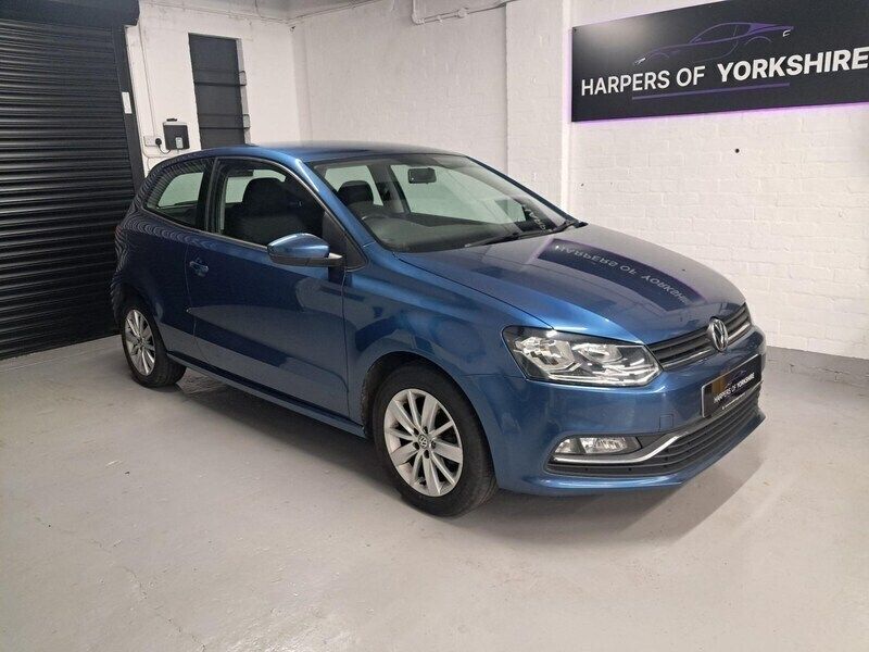 Blue Used 2015 VW Polo SE Hatchback | £5,295 (Fair price) - Image 1/4