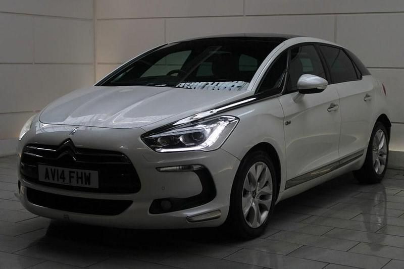 Used Citroën DS5 2014 White Hatchback
